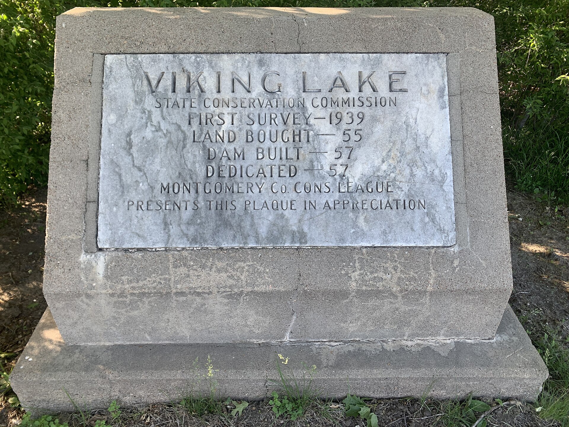 Viking Lake plaque in Viking Lake State Park
