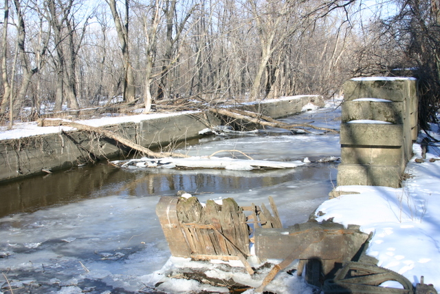 Hennepin Canal Lock #1 near Bureau, Illinois