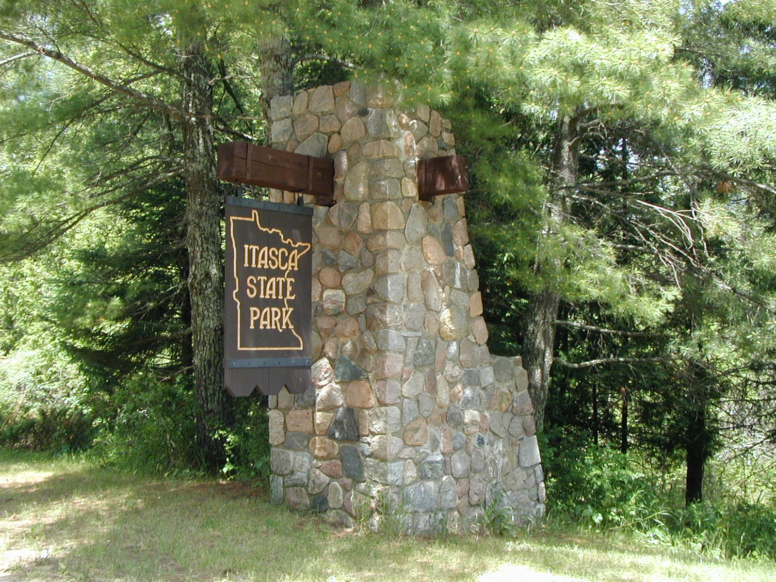 Entrance sign