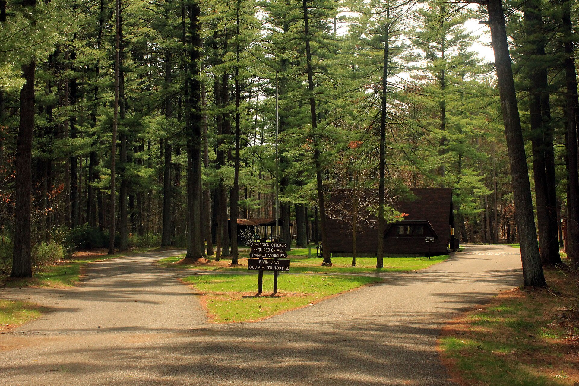 Entrance to Rocky Arbor State Park